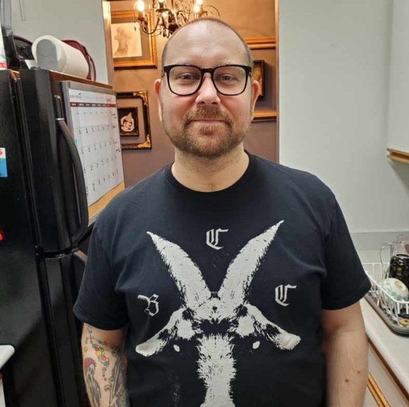 Meet your Posher, Peter - Picture 1 of 1